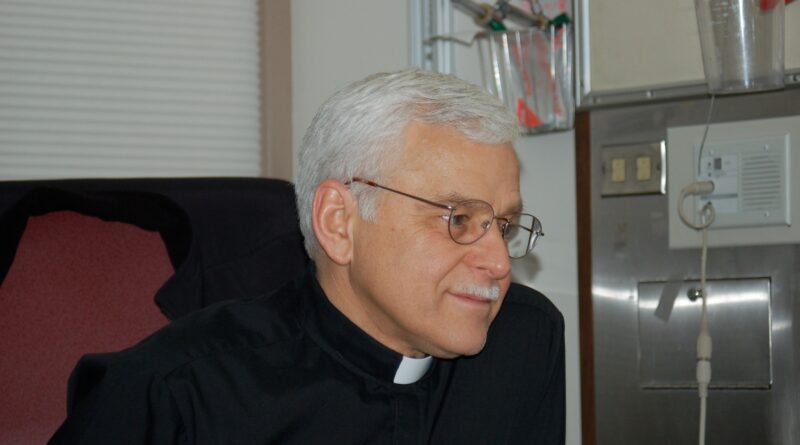 Fr. Ken Molinaro, CSC Notre Dame, IN Death, Obituary: Remembering A Legacy Of Faith